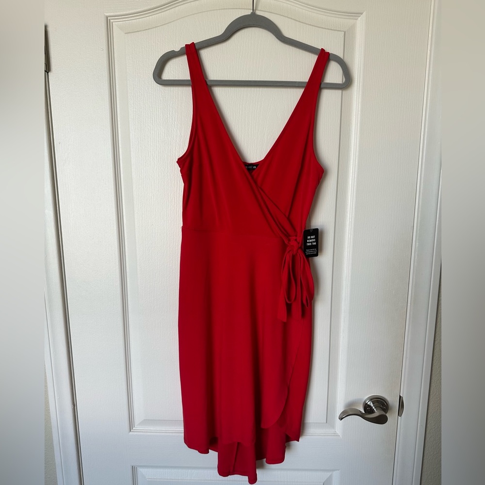 NWT. Express faux wrap sleeveless dress.